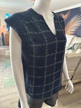 Lucky Brand Navy Split V-Neck Beaded Embroidery Sleeveless Blouse Top
